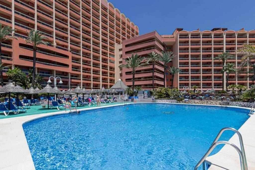 797 Holiday Rentals- Apartamento En Hotel Sunset Beach Frente Al Mar Benalmádena Eksteriør bilde