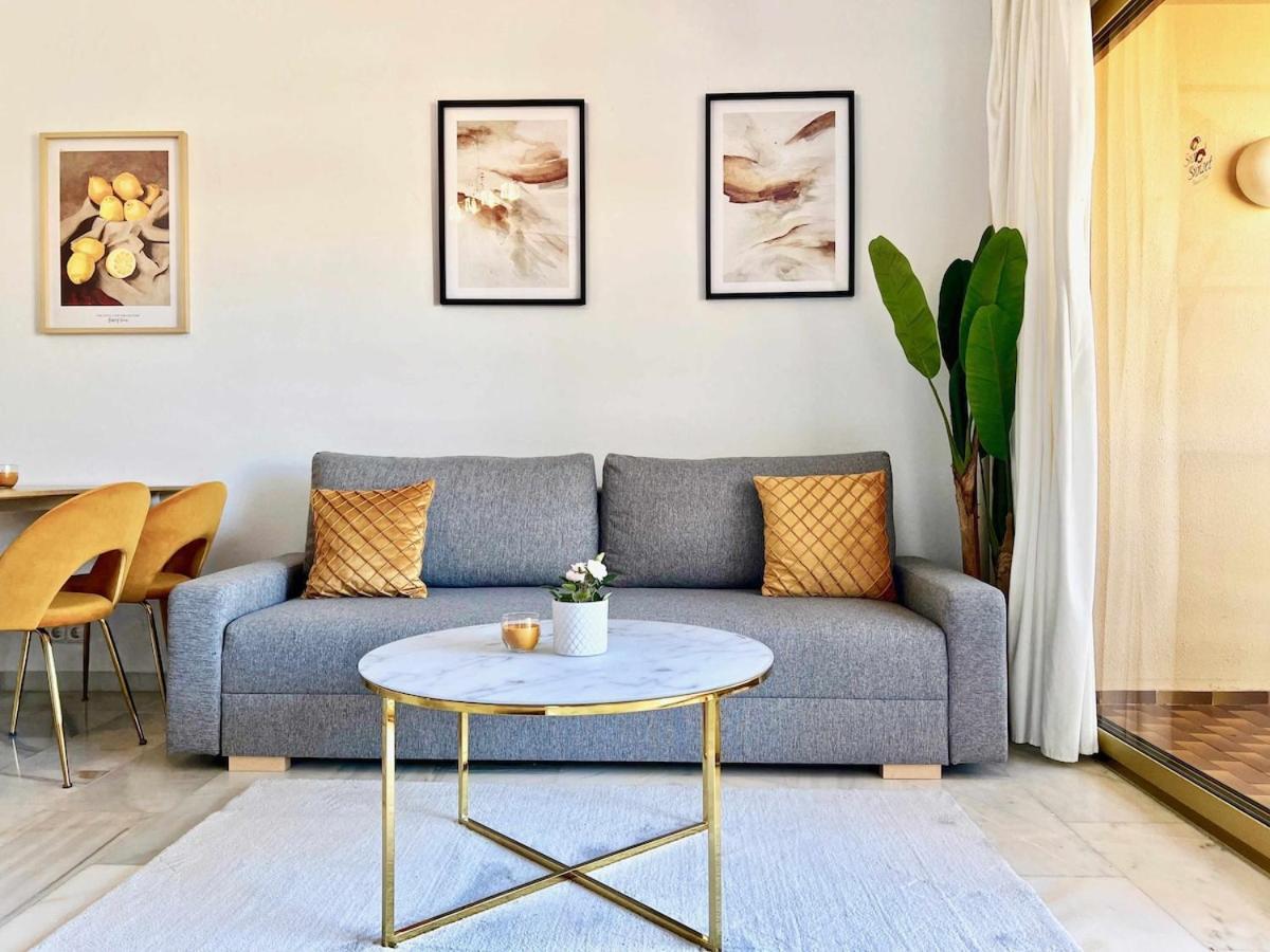 797 Holiday Rentals- Apartamento En Hotel Sunset Beach Frente Al Mar Benalmádena Eksteriør bilde