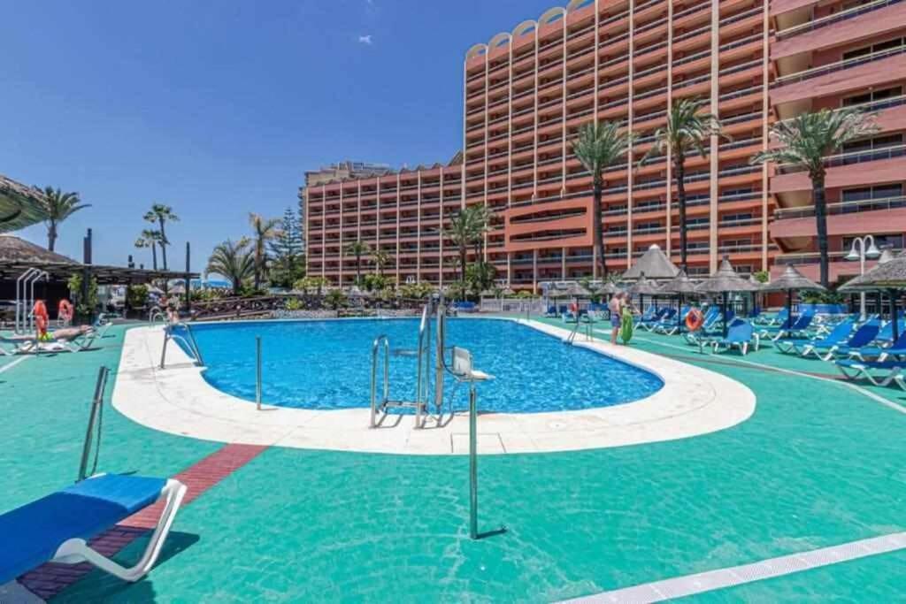 797 Holiday Rentals- Apartamento En Hotel Sunset Beach Frente Al Mar Benalmádena Eksteriør bilde