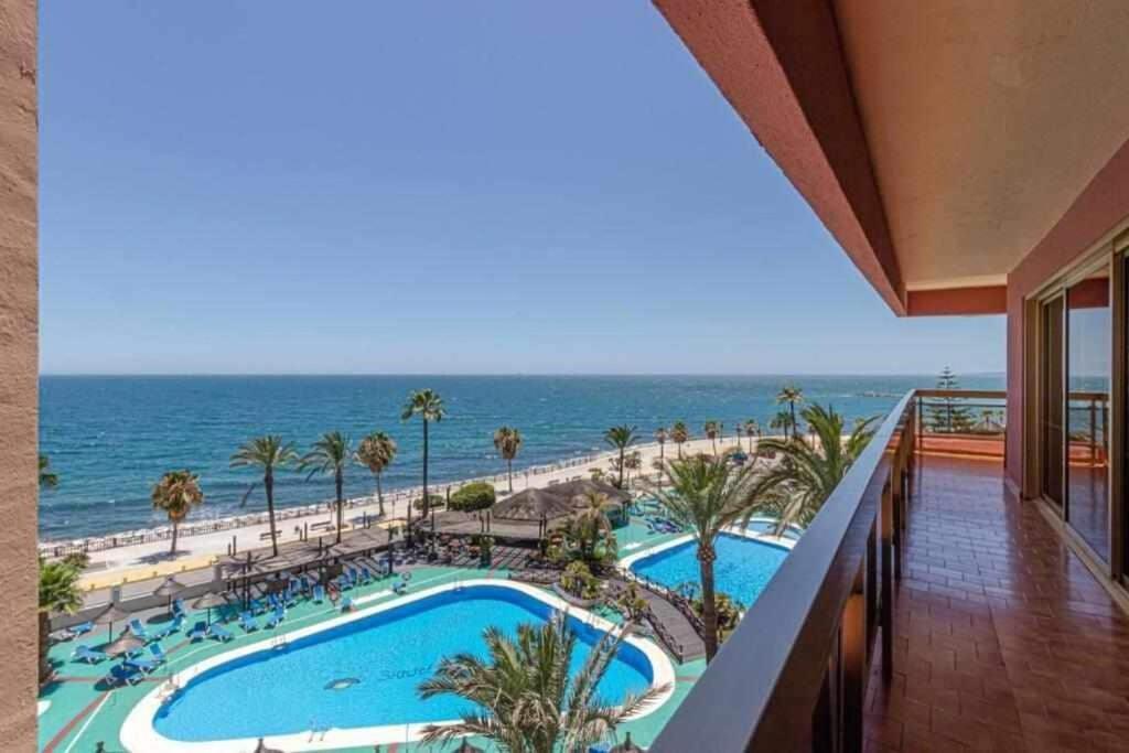 797 Holiday Rentals- Apartamento En Hotel Sunset Beach Frente Al Mar Benalmádena Eksteriør bilde