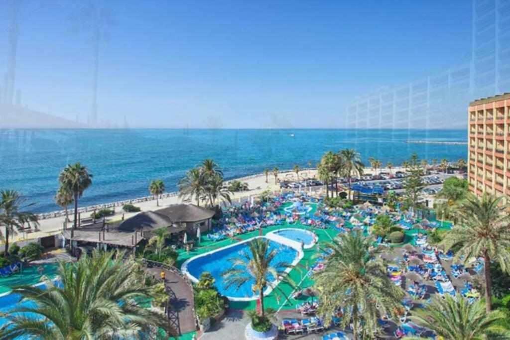 797 Holiday Rentals- Apartamento En Hotel Sunset Beach Frente Al Mar Benalmádena Eksteriør bilde